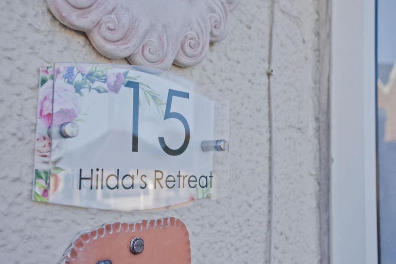Hilda'S Retreat Accessible Wheel Chair Friendly With Hoist Poole Exteriör bild